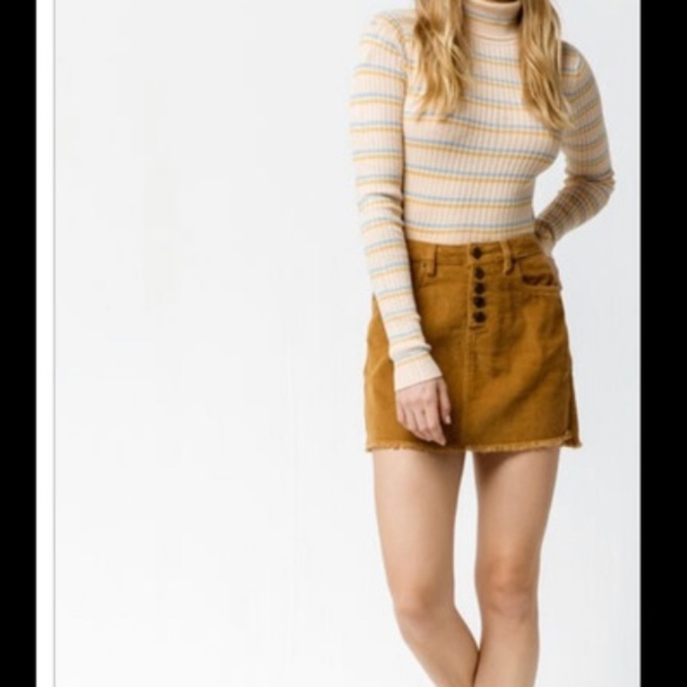 Indigo Rein Burgundy Corduroy Mini Skirt Button Fly Frayed Hem Junior 13